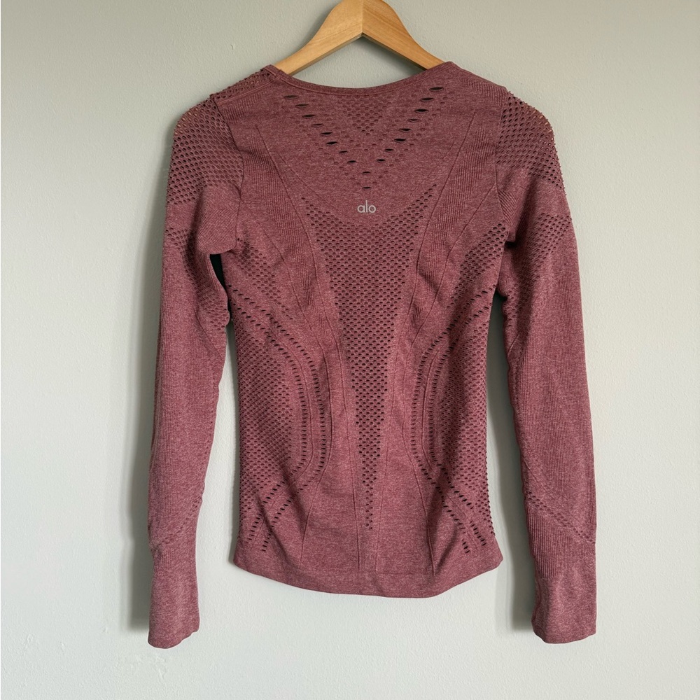 ALO Yoga Women's Long Sleeve Top - Mauve - Picture 7 of 8